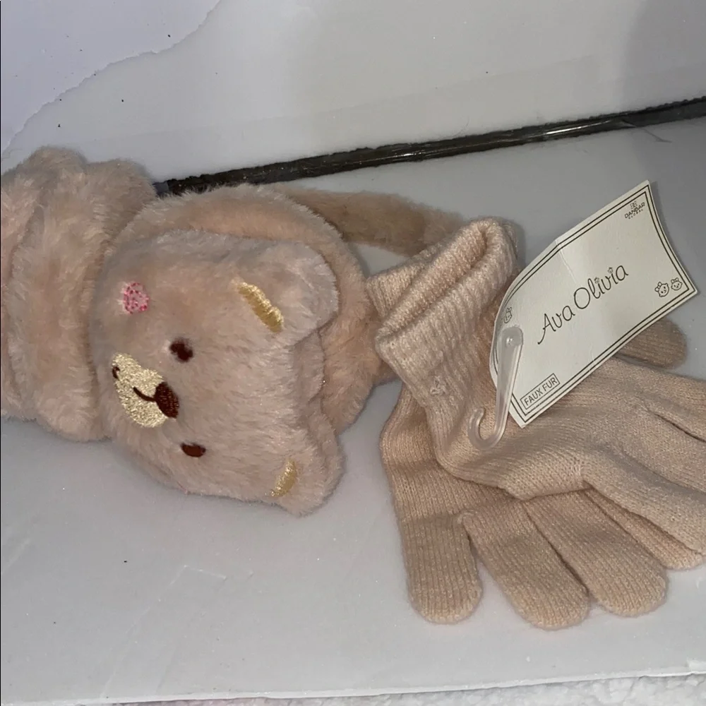 Kids Cream/Tan bear gloves and eat muffs set faux fur